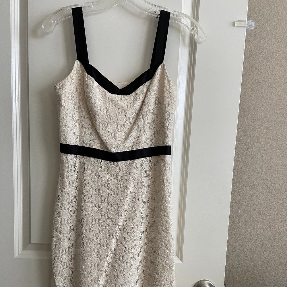 Ann Taylor LOFT- Cocktail Dress in Petites 0